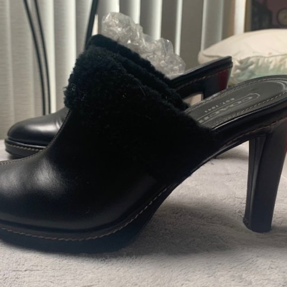 Coach Black Genuine Leather & Shearling Mule/Shoe - Picture 2 of 5